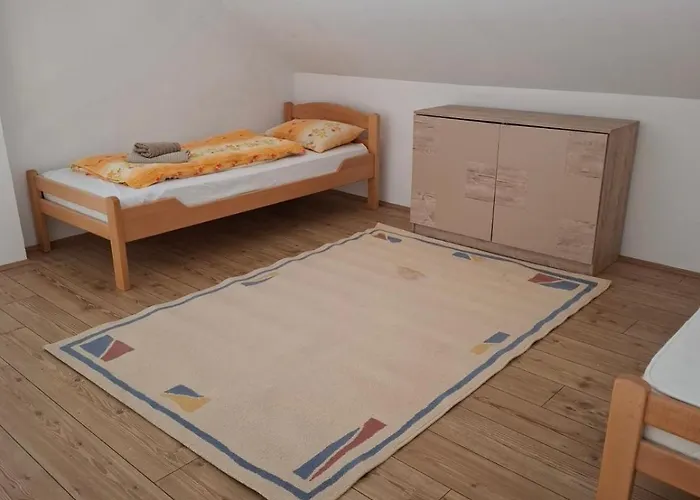 アパート Sunce Zova